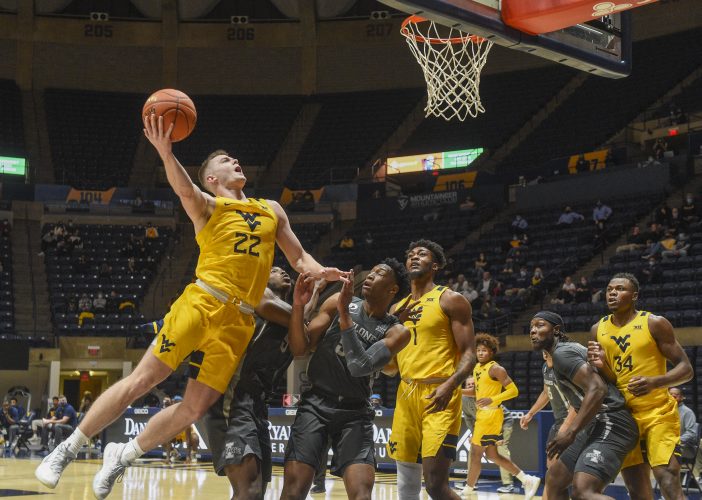 Late Free Throws Lead WVU Over ISU